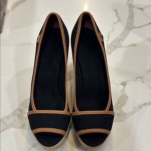 Tory Burch Black and Tan Peep-Toe Flats